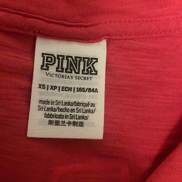This is a vs brand new T shirt size size xs - Picture 3 of 4